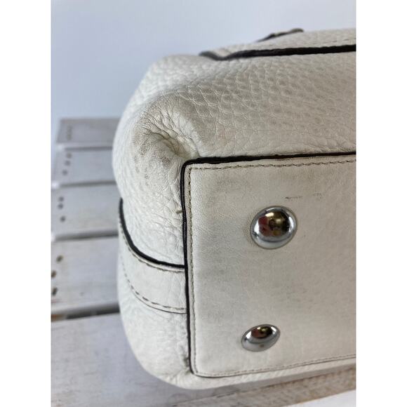 COACH F14686 LARGE IVORY PEBBLED LEATHER SHOULDER BAG WITH CHARM - Picture 9 of 16